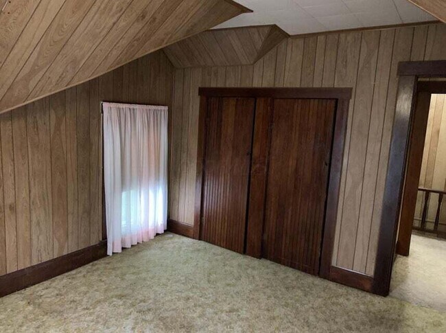 Building Photo - 4790 Lancaster Thornville Rd NE