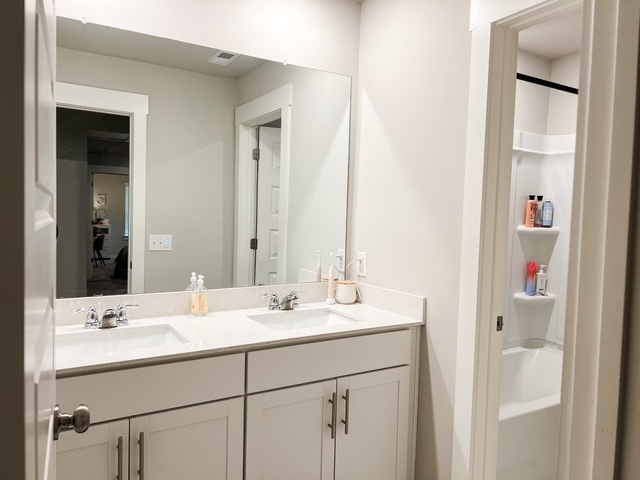 Building Photo - 5037 Percival Dr