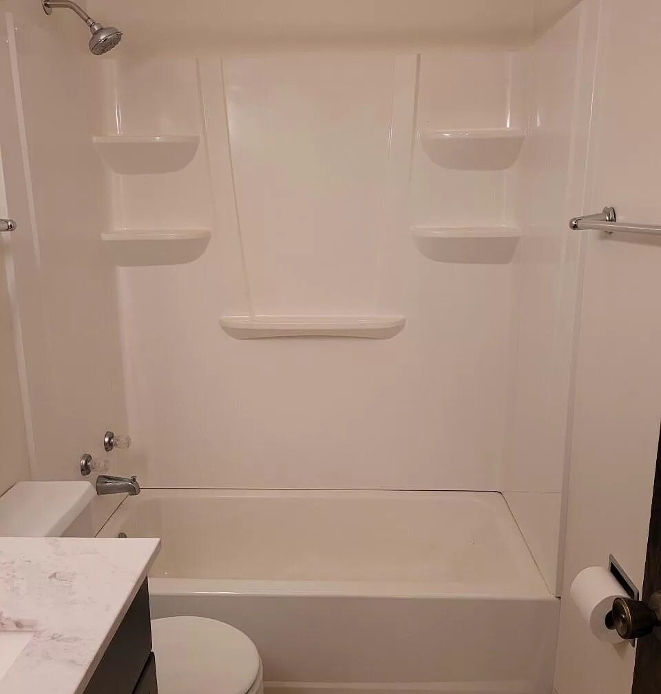 Building Photo - 4101 Parklawn Ave