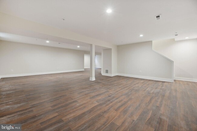 Building Photo - 43 Bennett Ave