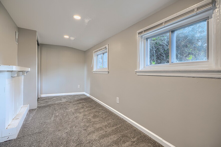 Building Photo - 3330 Offutt Rd