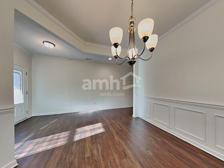 Building Photo - 128 Cherry Bark Dr