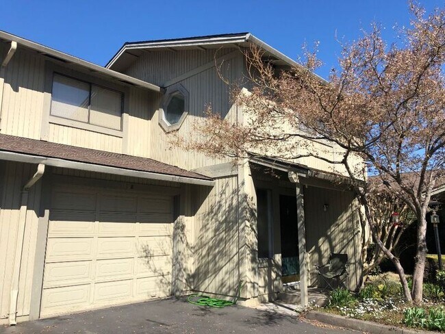 Primary Photo - 1149 Progress Dr