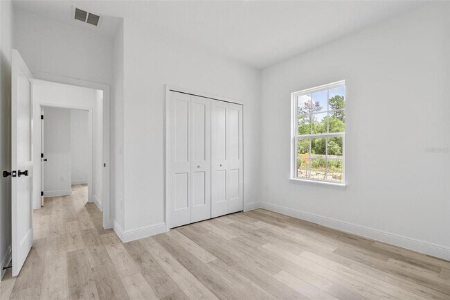 Building Photo - 5107 SW 164th Street Rd