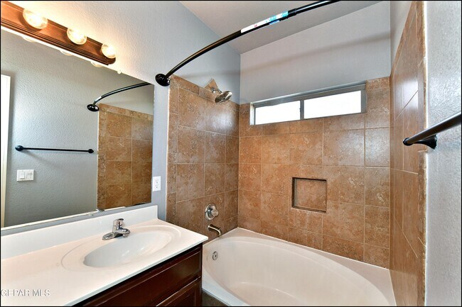 Building Photo - 12569 Wolf Berry Dr