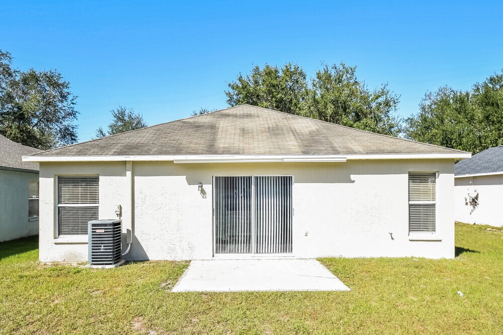 Building Photo - 12912 Lake Vista Dr