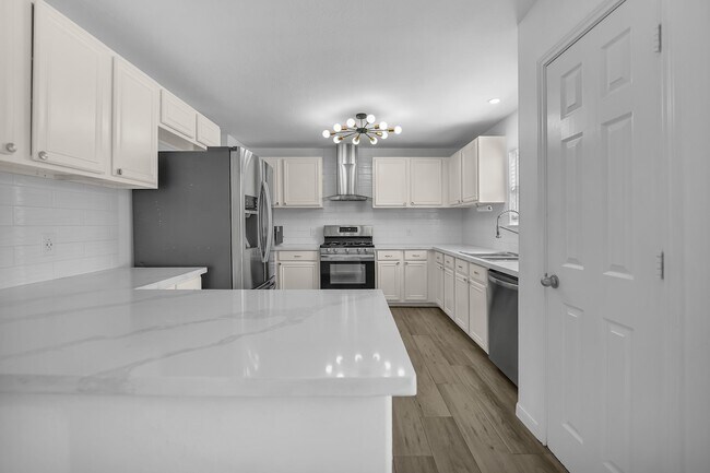 Building Photo - 6006 Barany Ct