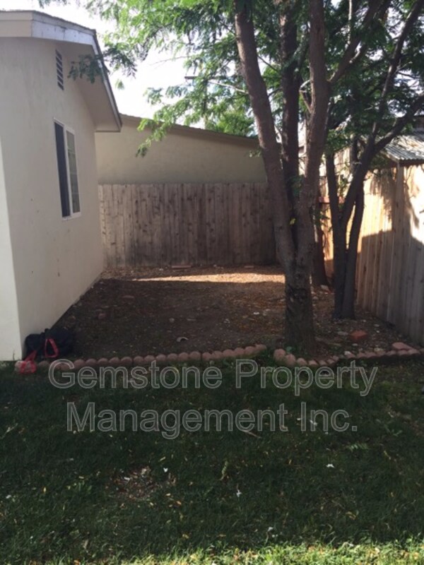 Building Photo - 4938 Art St