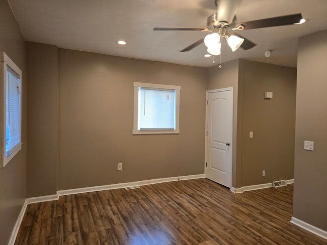 Building Photo - 633 Bessemer Ave