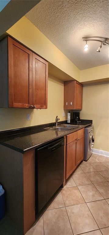 Building Photo - 5215 Coquina Key Dr SE