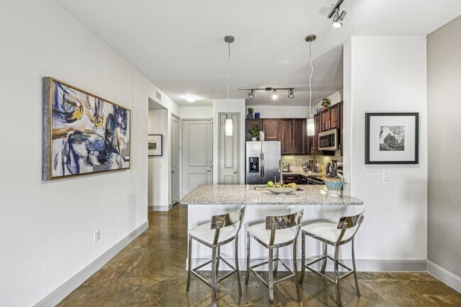 Building Photo - Walk Everywhere – Downtown Living at Its Best