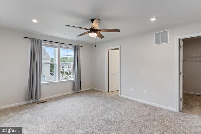 Building Photo - 23450 Sugar Pine Ln
