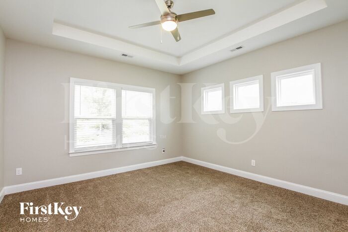 Building Photo - 206 Paradise Hills Cir