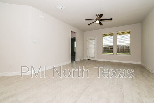 Building Photo - 811 Sicily Blvd