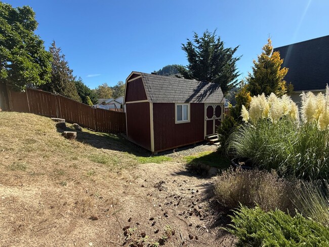 Building Photo - Mount Vernon 3 bedroom with large bonus room