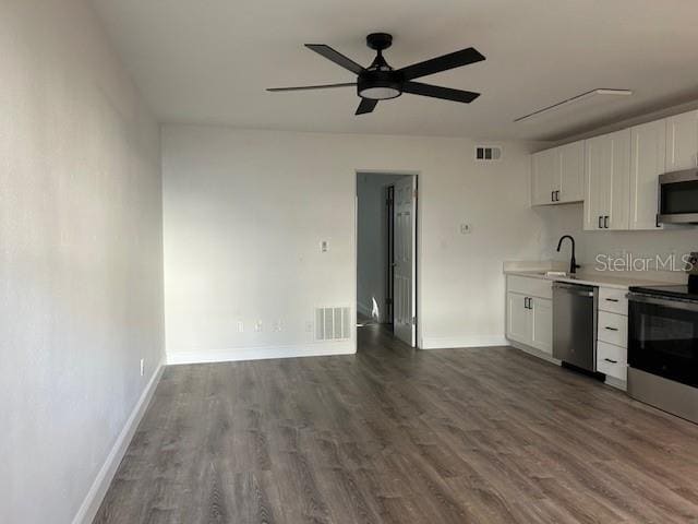 Building Photo - 224 6th Ave N