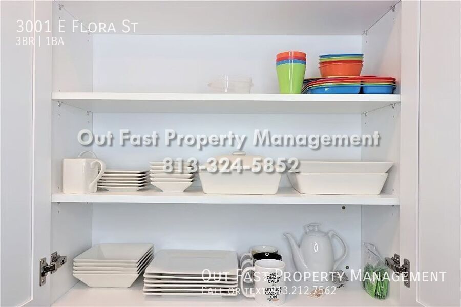 Building Photo - 3001 E Flora St