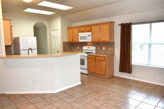 Building Photo - 18314 Manorcliff Ln