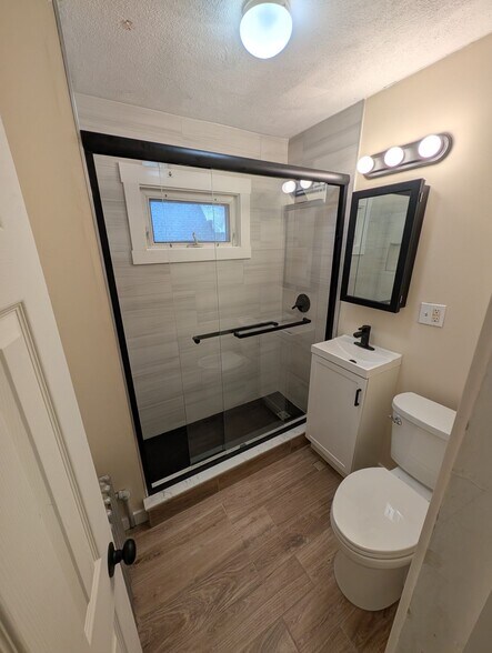 Building Photo - 29 Morris St