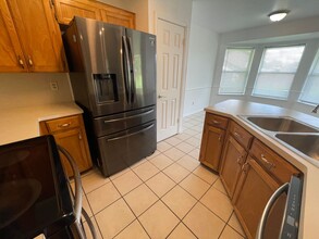 Building Photo - 4611 Colby Dr