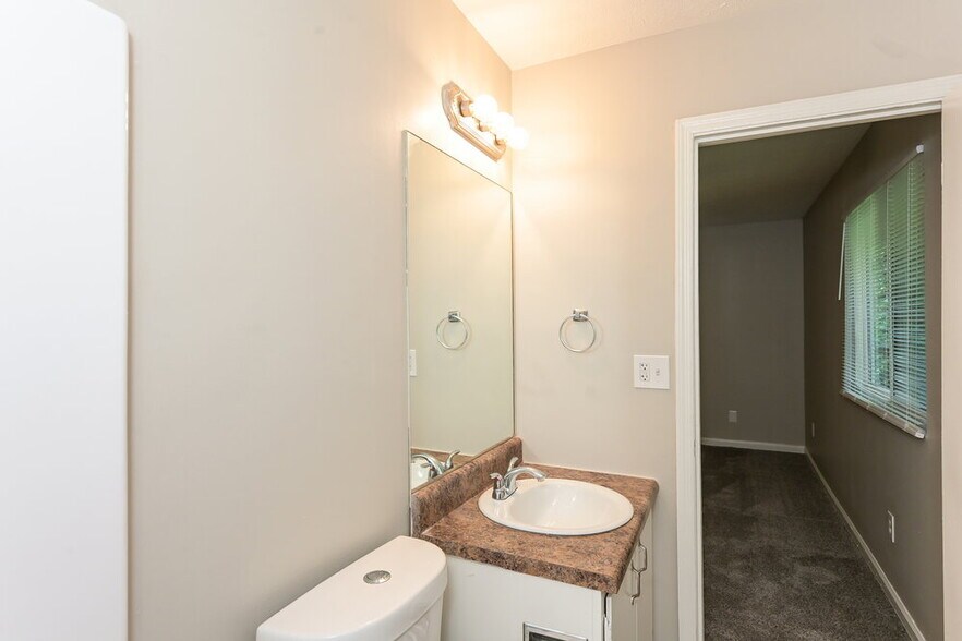 Building Photo - 730 Hairston Crossing Trail