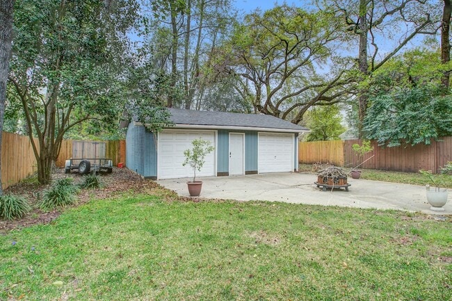 Building Photo - 4420 S Rhett Ave