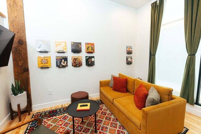 Primary Photo - 1911 3rd Ave N