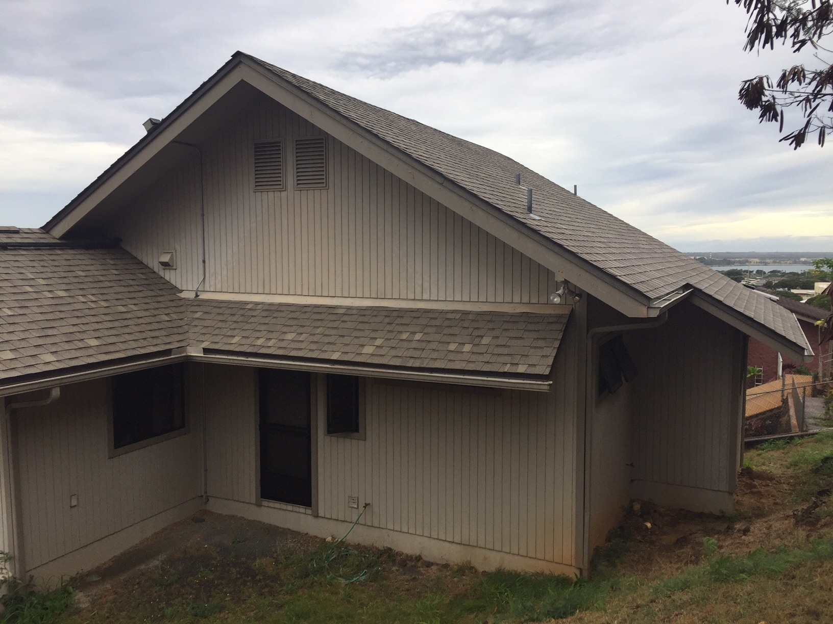 Building Photo - 99-576 Hoio St