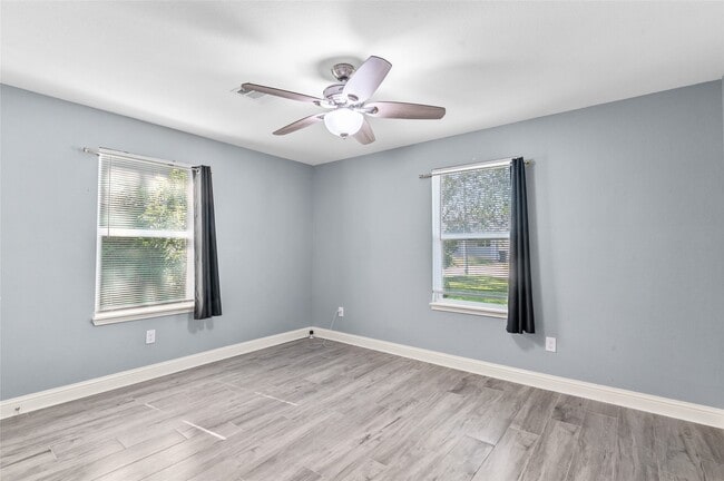 Building Photo - 3853 Rosedale St