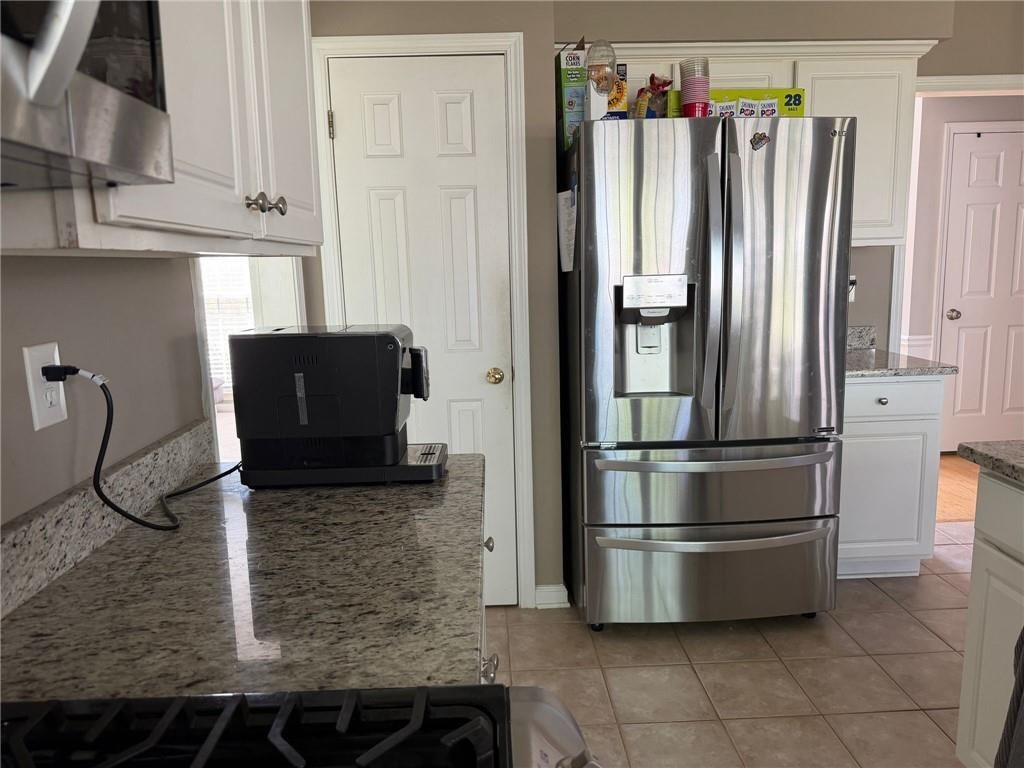 Building Photo - 7430 Newstead Dr