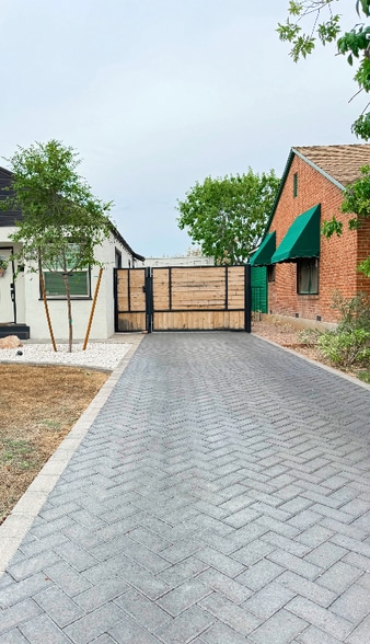 Building Photo - 217 N Morris