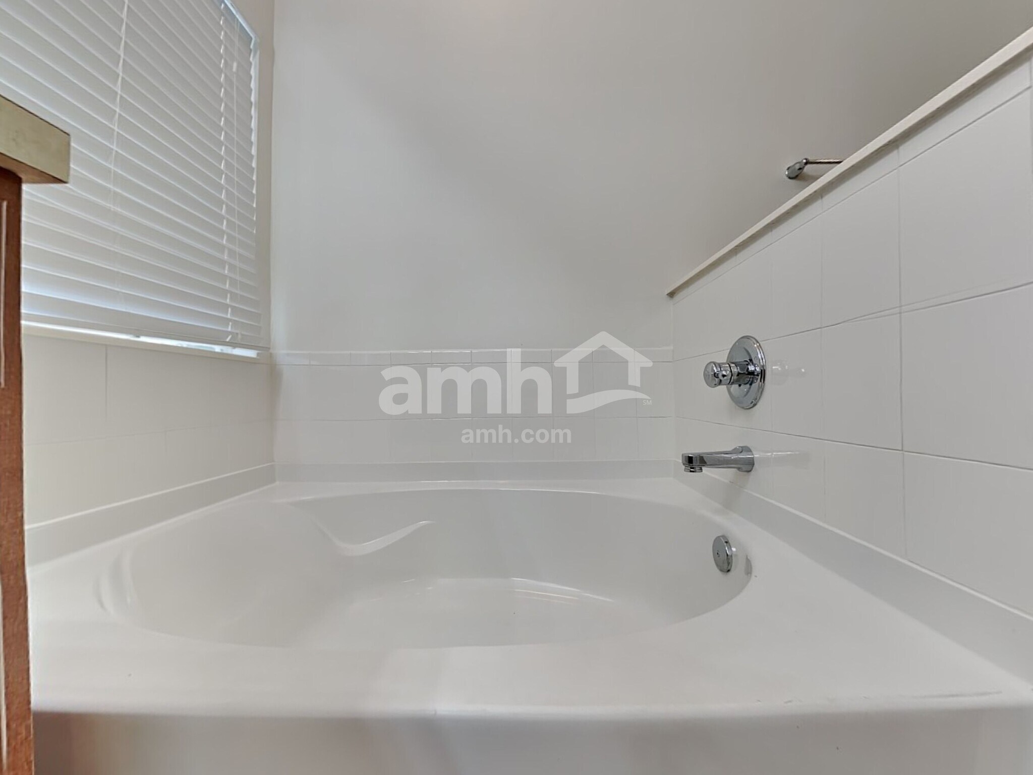 Building Photo - 4622 Glendas Meadow Dr