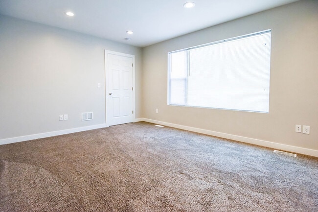 Building Photo - 951 Washington St