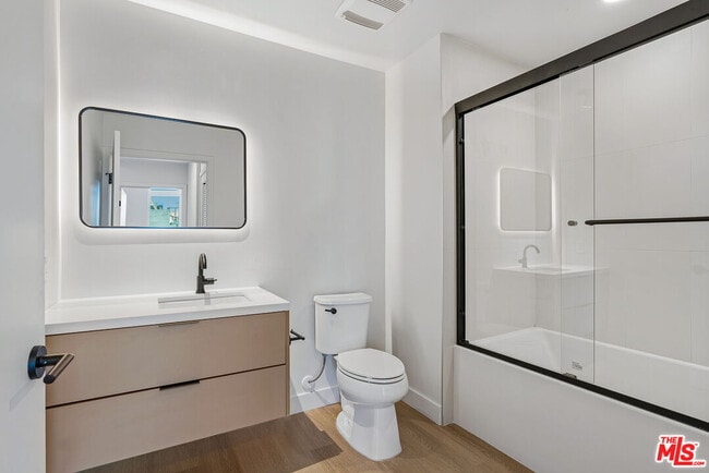 Building Photo - 10601 Washington Blvd