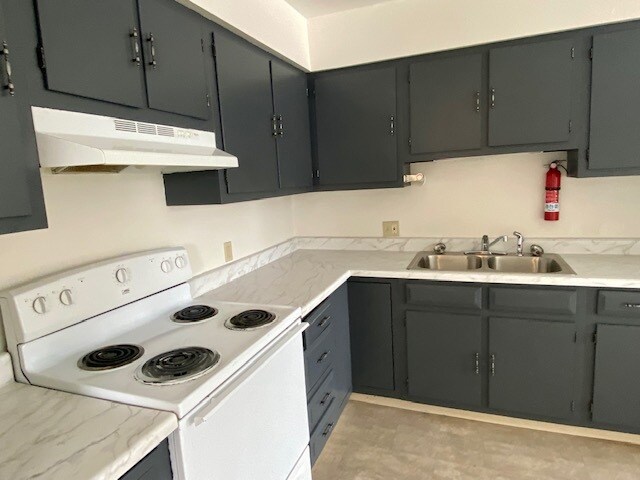 Building Photo - 912 Elk St