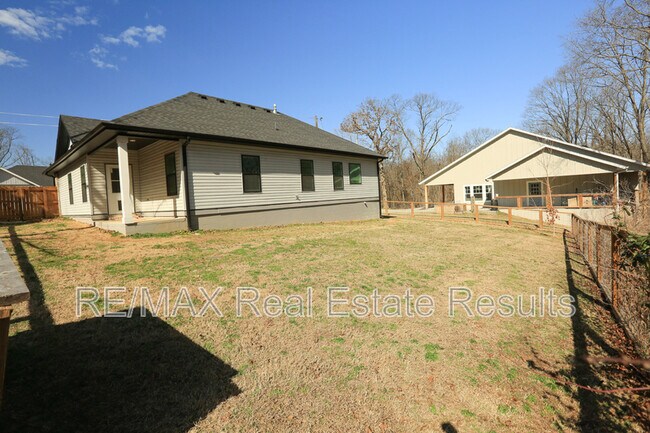 Building Photo - 10 Latheron Pl