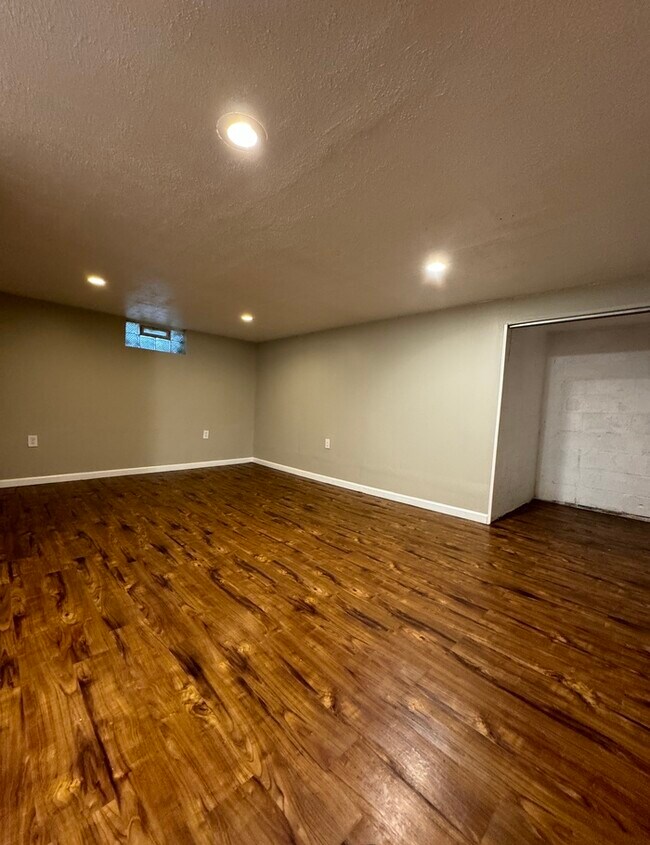 Building Photo - 3175 Karl Rd