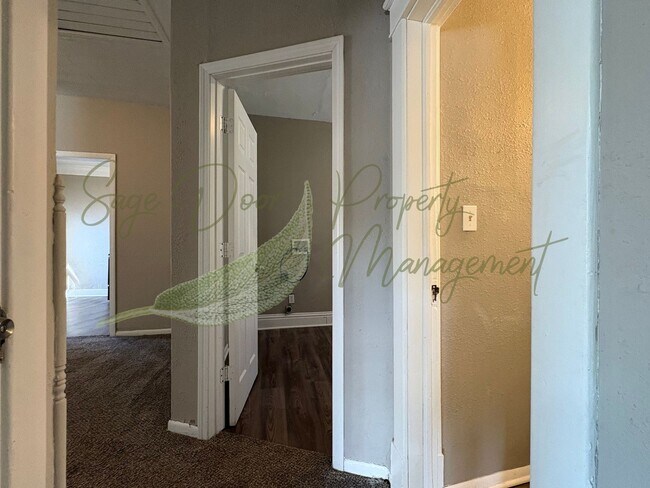 Building Photo - 102 Kansas City Ave S