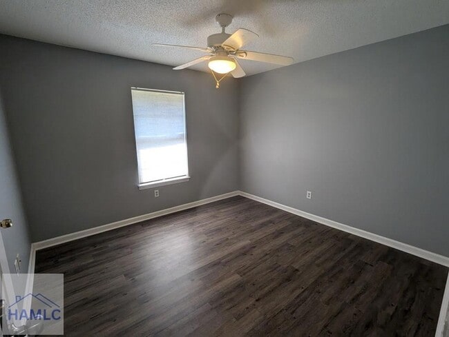 Building Photo - 67 Rosebud Ct