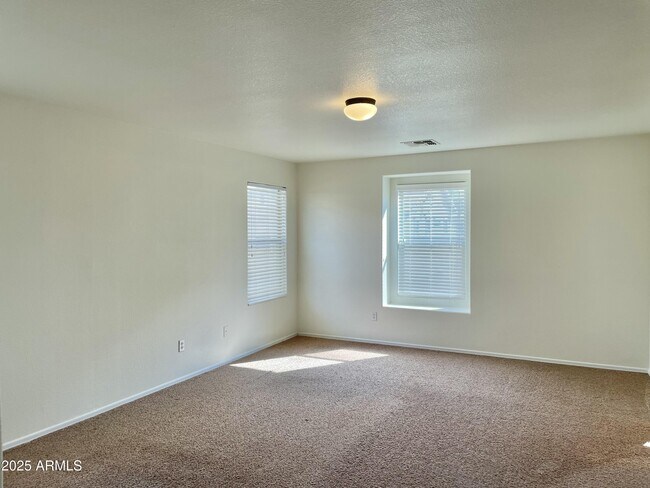 Building Photo - 3871 E Jasper Dr