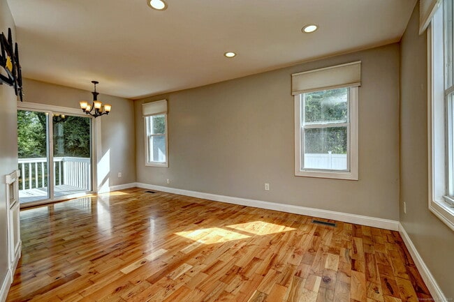 Building Photo - 64 Parker Terrace Ext