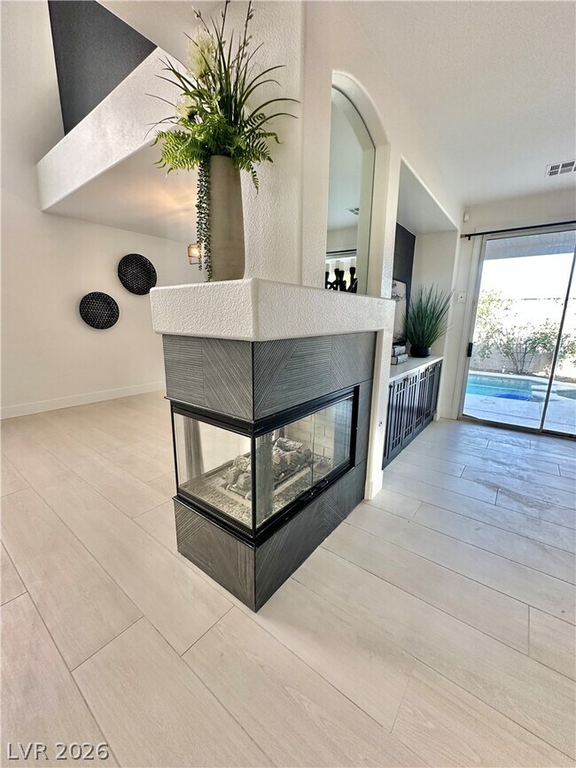 Building Photo - 10637 Turquoise Valley Dr