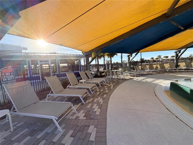 Building Photo - 9948 Red Canoe Aly