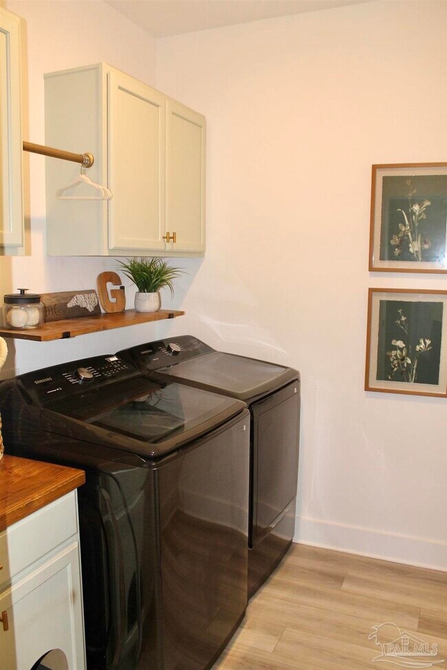 Building Photo - 5709 Friesian Dr