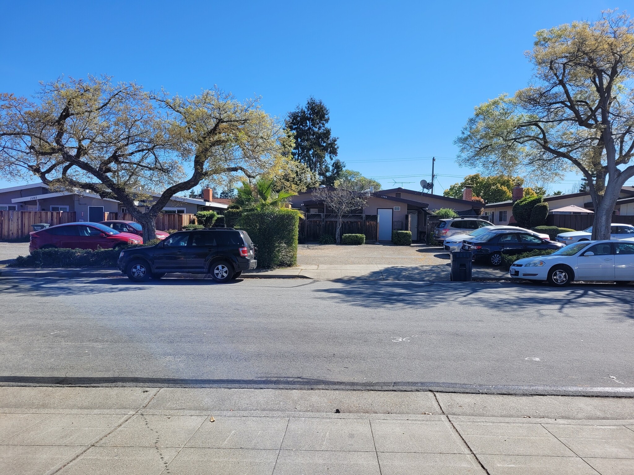 Sought-after location - 1586 Albatross Dr