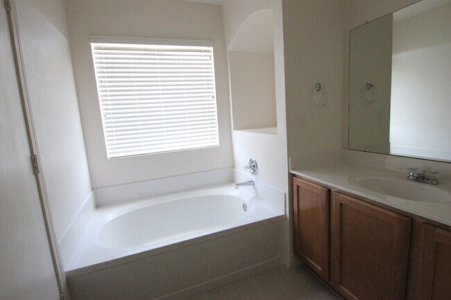 Building Photo - 6827 Brindisi Pl NW