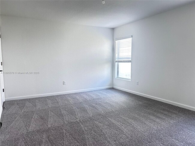 Building Photo - 974 Bent Creek Dr
