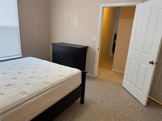 Building Photo - 8908 Legacy Ct