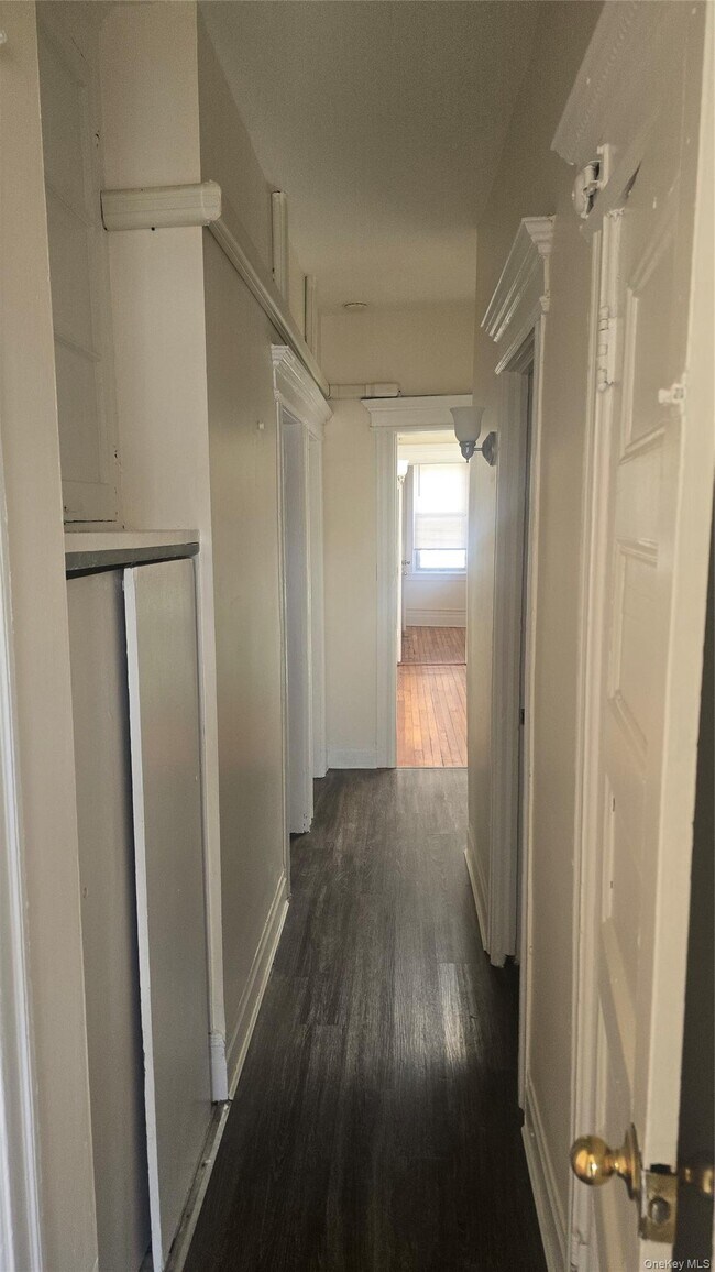 Building Photo - 88-16 Jamaica Ave