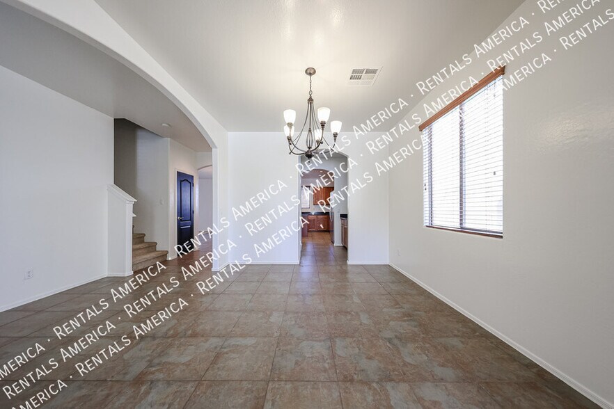 Building Photo - 43608 Caven Dr
